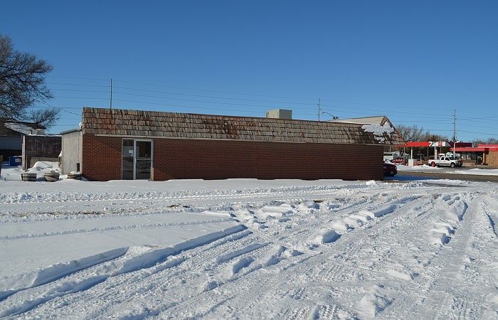 2nd image of 1015 E 3rd St