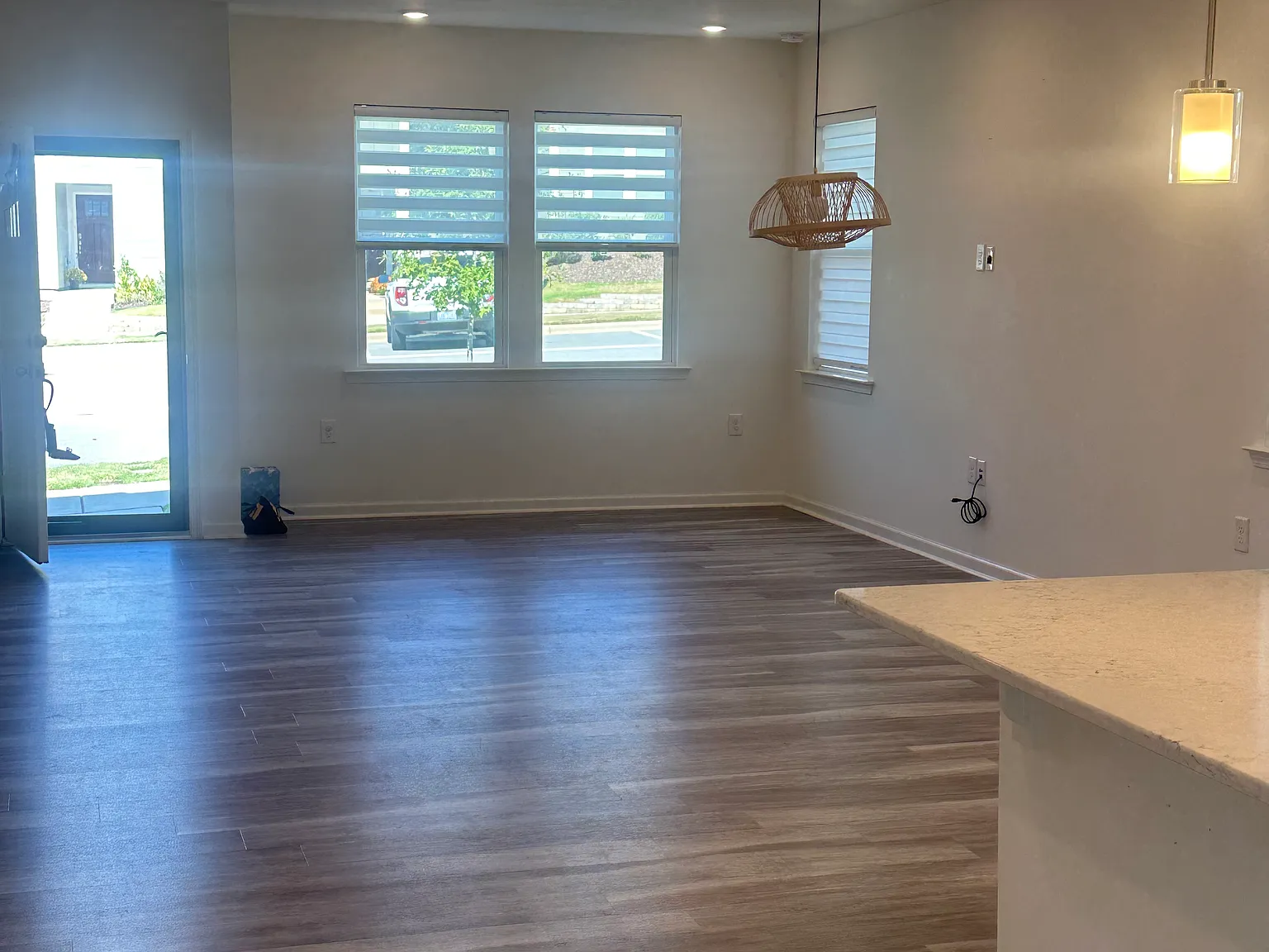 3 bed, 1462 sqft, $2,100 — Photo 3
