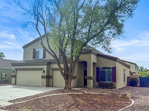 3rd image of 42783 W MAGNOLIA Road