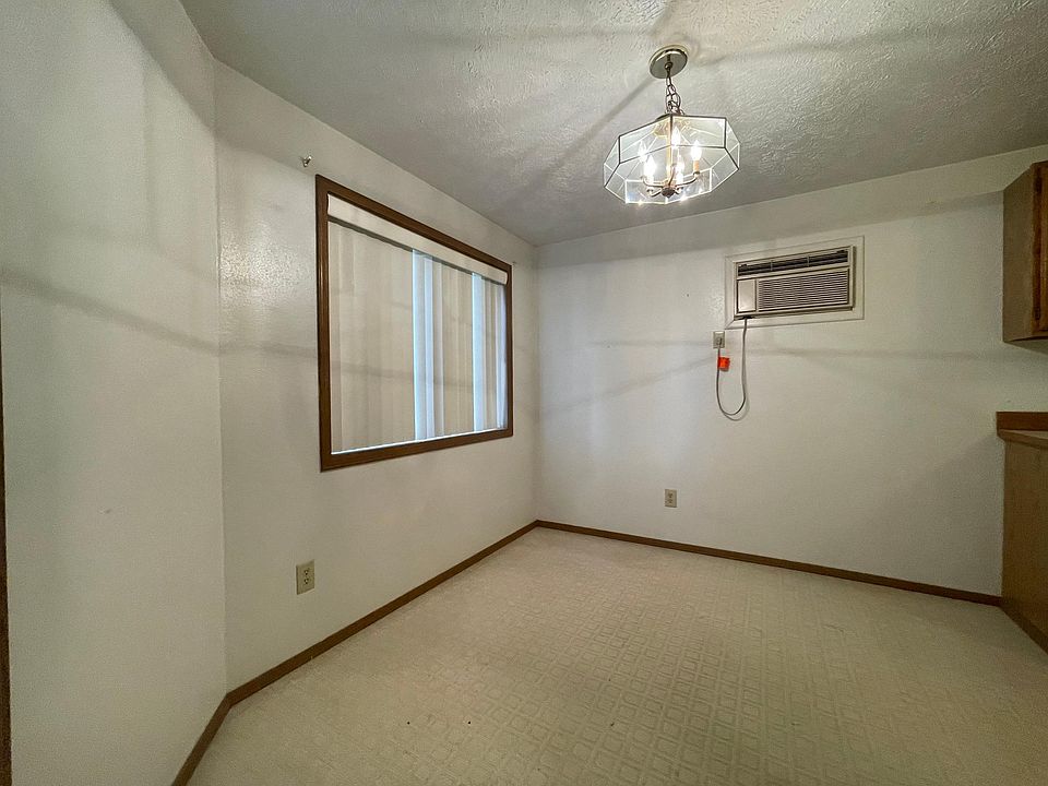 1st image of 512 E Percival St #2
