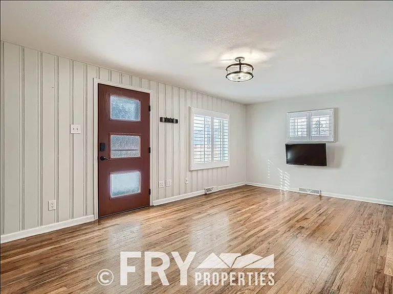 98 S Newland St — Photo 8