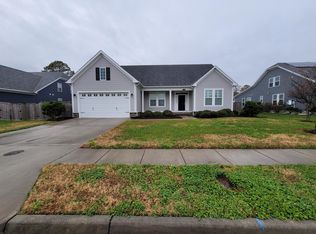 1124 Magdolna Dr #1, Chesapeake, VA 23322