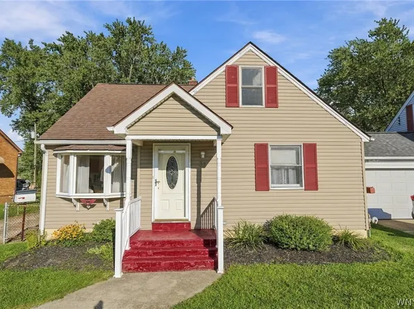 33 Lyndale Ct, West Seneca, NY 14224