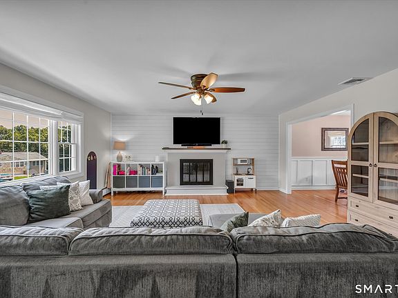 3rd image of 440 Alling Farm Road