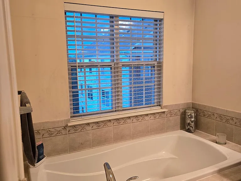 18616 Poplar Glen Ct — Photo 36