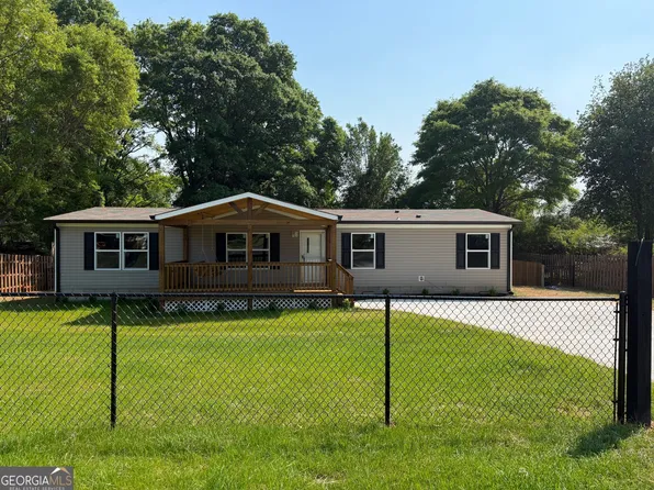 103 Skyland Dr E, Locust Grove, GA 30248
