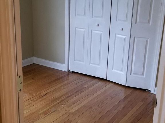 3rd image of 7310 S King Dr #2
