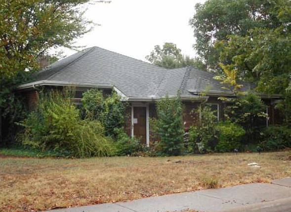1st image of 600 Desoto Dr