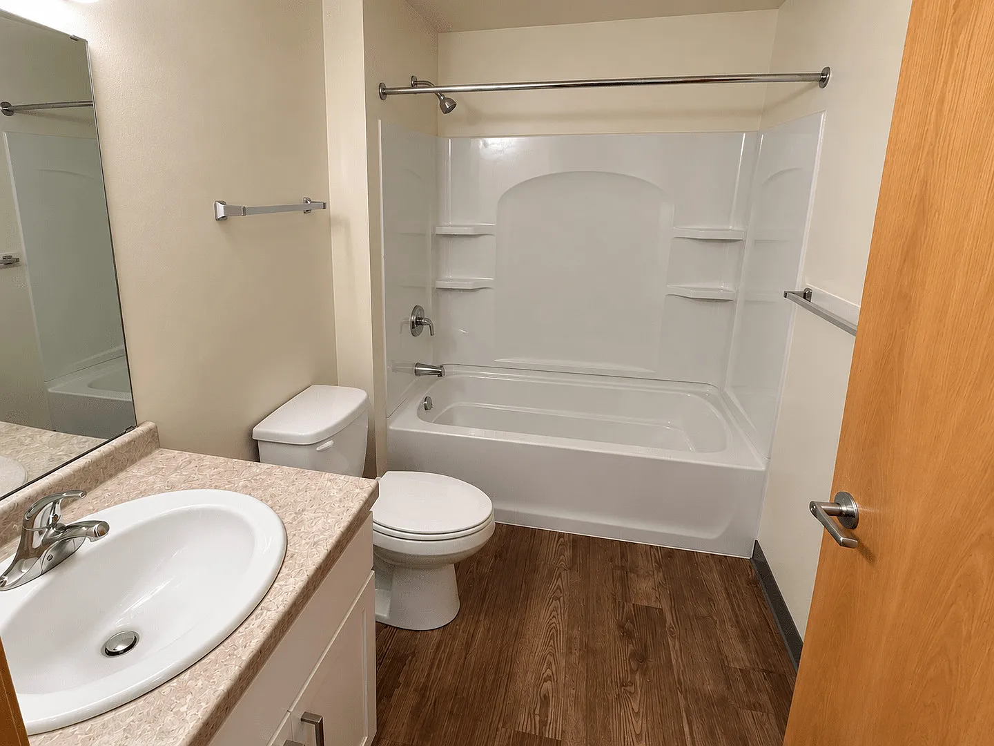 Apartments on Main — Photo 4
