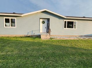 11 N Rushmore Dr, Overton, NE 68863