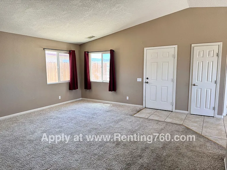 5575 Encelia Dr — Photo 2