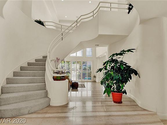 5th image of 8177 Horseshoe Bend Ln