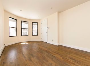 23 E 32nd St, Brooklyn, NY 11226