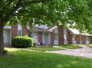 306 Streamside Ct, Nixa, MO 65714