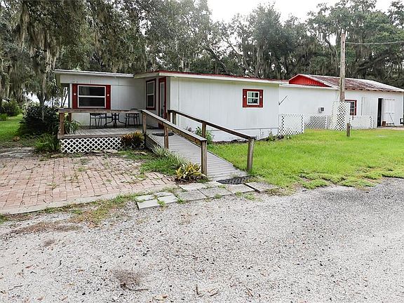 3rd image of 2900 TIGER LAKE ROAD