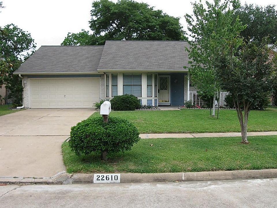 1st image of 22610 Dabney Manor Ln
