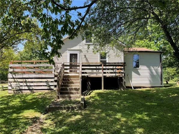 123 McCoy Rd, Leechburg, PA 15656