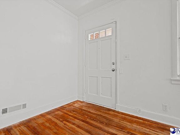 3rd image of 959 Park Ave