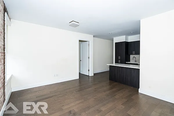 Rented by EXR | media 8