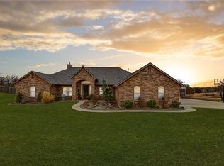 13461 Scenic Cir, Edmond, OK 73025