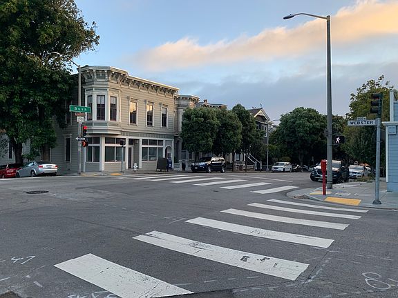 2nd image of 2088 Bush St #202