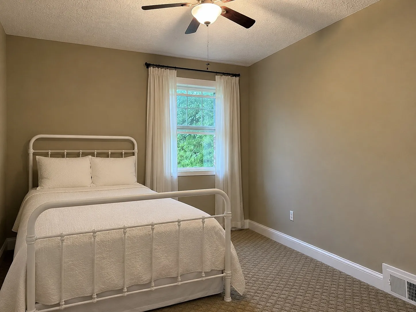 8221 N County Road 100 E — Photo 4
