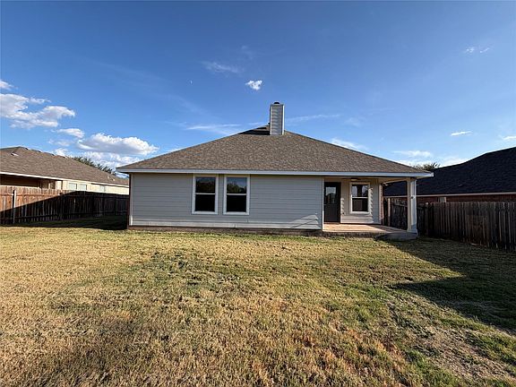 5th image of 404 Timothy John Dr