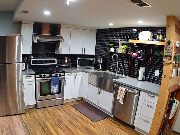 3rd image of 13438 Francisquito Ave APT A