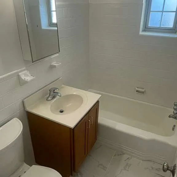 931 Longfellow St NW #201 — Photo 10