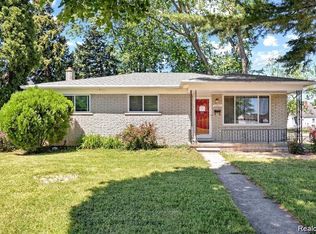 6951 Gilman St, Garden City, MI 48135