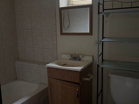 5th image of 3027 W Flournoy St
