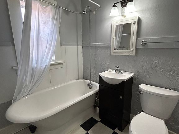 5th image of 1110 S 30th Ave #6