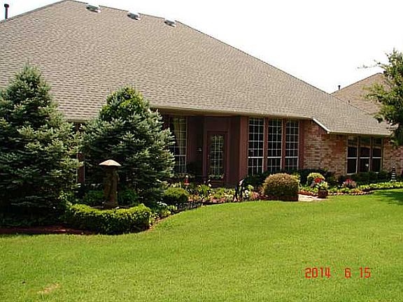 3rd image of 9513 SW 32nd St