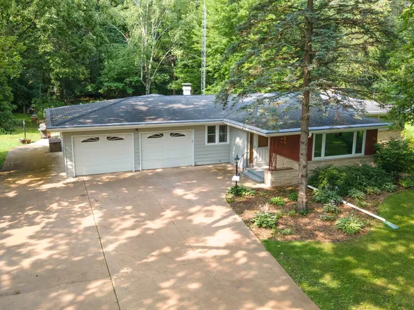 2932 Witzel Ave, Oshkosh, WI 54904