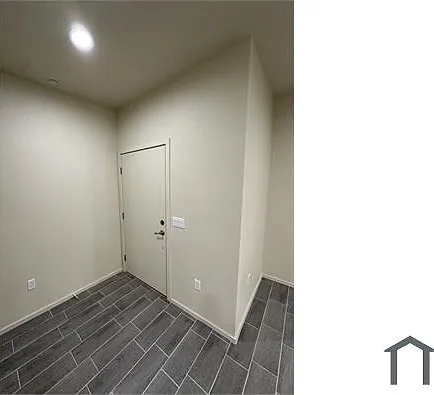 13701 El Rio Ln — Photo 4
