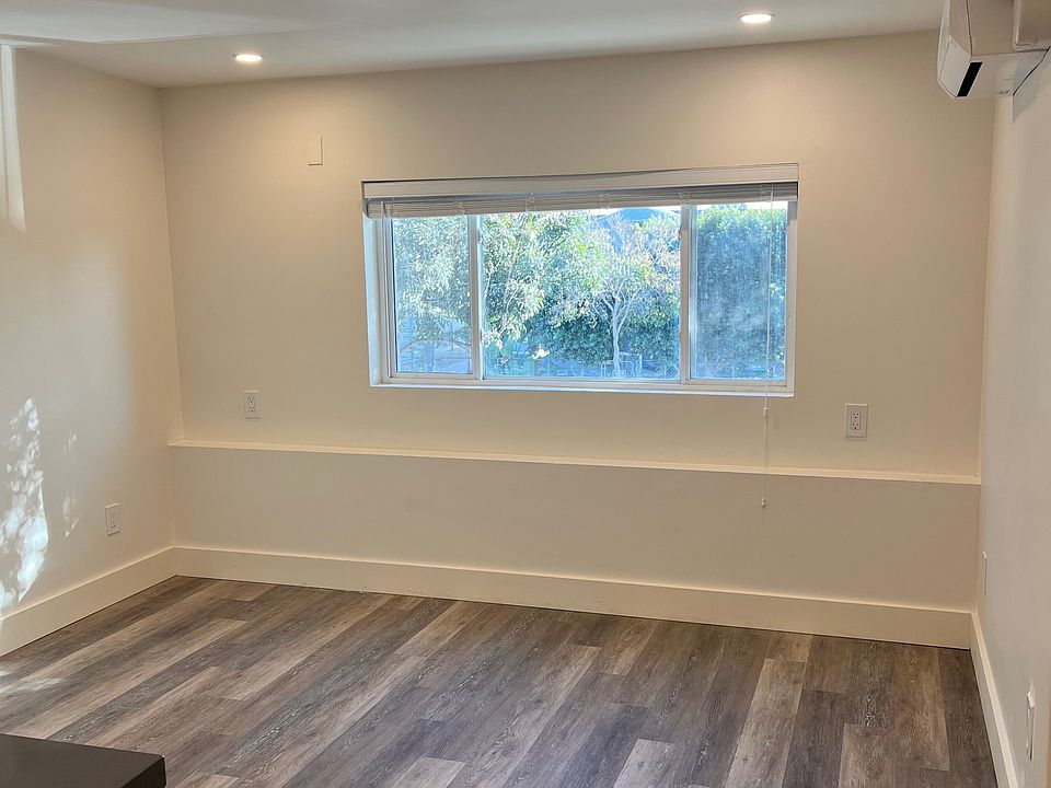 Living Area w Picture Window
