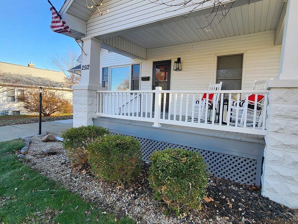 2512 Cedar St, Quincy, IL 62301 | Zillow