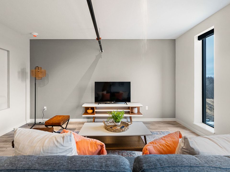 Briar Grove Apartments 2342 Sweet Parkway Rd Decorah IA Zillow