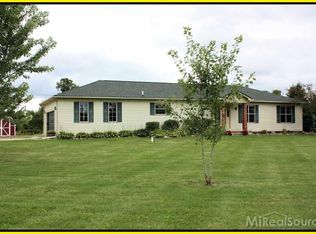 222 Holmes Rd, Allenton, MI 48002