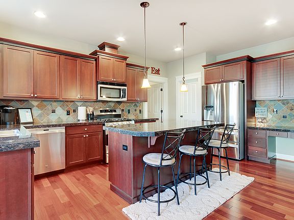 5th image of 18405 124th St E