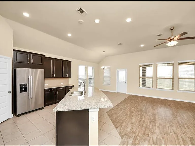 18923 Pine Harvest Ln — Photo 9