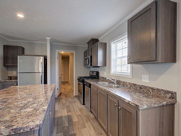 5th image of 4310 Meadow Lane Dr #329