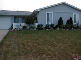 7580 Huntington Dr, Boardman, OH