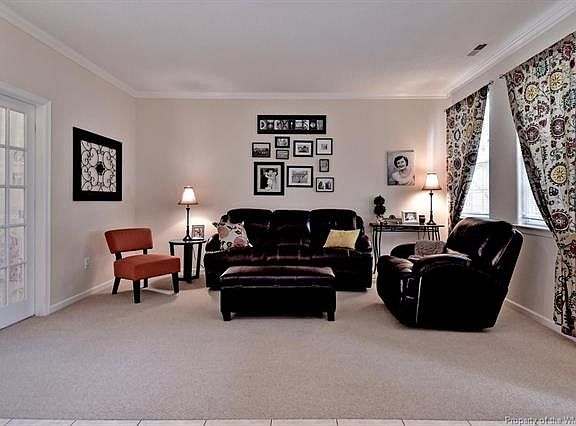 4th image of 816 Holbrook Dr