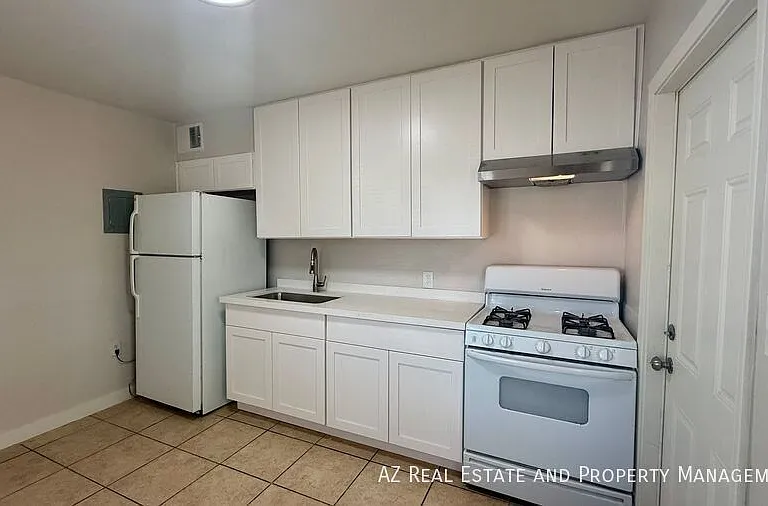 1405 W Clarendon Ave #1 — Photo 7