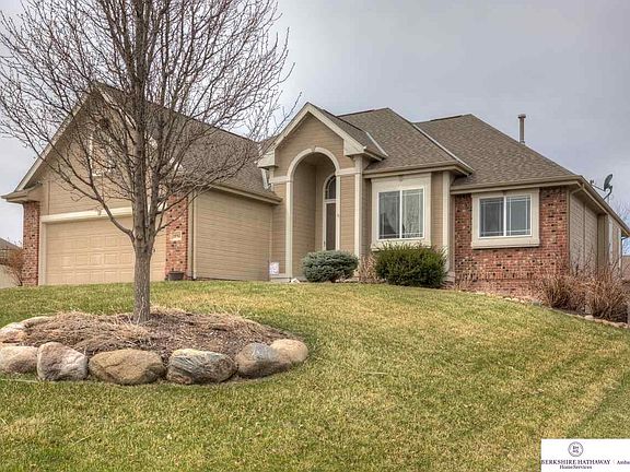 2nd image of 19742 Bellbrook Blvd