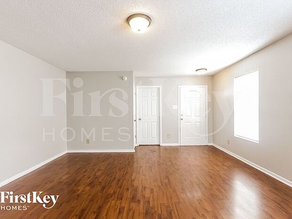 3rd image of 3346 Summer Breeze Cir