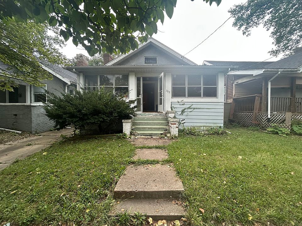 1st image of 702 E Frye Ave