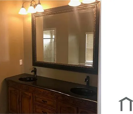 1530 Salem Dr — Photo 10