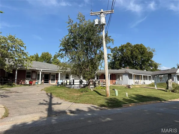 914 Old Cape Rd, Jackson, MO 63755